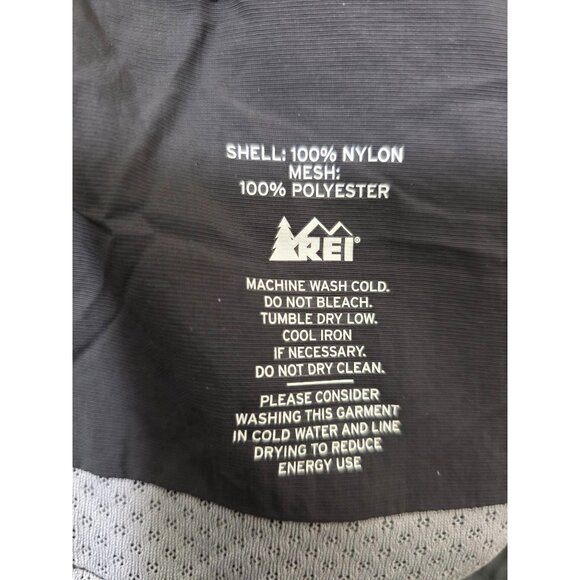 REI Co-O Women's Gray Convertible Hiking Pants Size 12 Lightweight Nylon Zip-Off - Picture 11 of 12